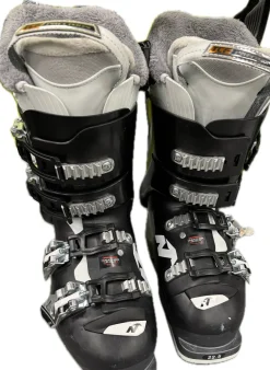 Used Nordica SPEED MACHINE P5W Girls DH Ski Boot Black 225 MP - J04.5 - W5.5