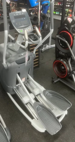 Used Octane Q35X Programmable Elliptical