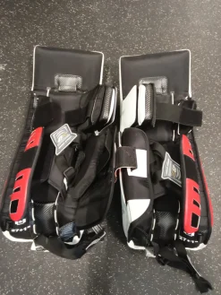 Used OPTIK 9.0 Goalie Leg Pads Inter White 27