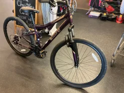 Used Ozone ELEVATE Road Bike Womens Wine Red 53-55cm - MD Frame