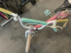Used Pacific BUBBLE POP GIRLS BIKE Cruiser Bike Girls Pink 20
