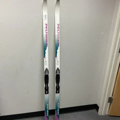 Used PELTONEN CALIBRE Boys XC Ski/Binding White And Purple 160 cm