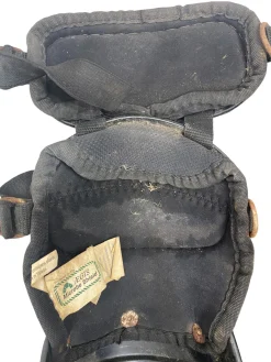Used PRO TEAM UMPIRE LEG GUARDS Umpire Leg Guards