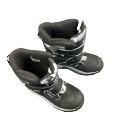 Used Quest Snow/Hunt/Hike Boots Y Junior 03