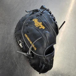 Used Rawlings HEART OF THE HIDE 1ST BASE BB/SB First Base RH Throw Black 12 1/2"