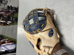 Used Rawlings LIBERTY ADVANCED BB/SB Catchers RH Throw None 34
