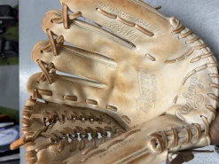 Used Rawlings LIBERTY ADVANCED BB/SB Glove RH Throw None 12 1/2