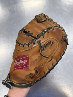 Used Rawlings MARK OF A PRO BB/SB Catchers RH Throw Brown 33"