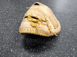 Used Rawlings RCM7 BB/SB Catchers RH Throw Tan 34