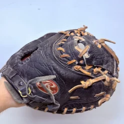 Used Rawlings RENEGADE BB/SB Catchers RH Throw Black 30"
