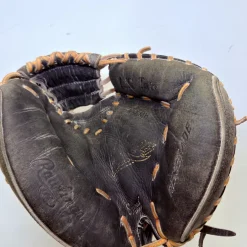 Used Rawlings RENEGADE BB/SB Catchers RH Throw Black 30