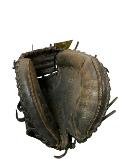 Used Rawlings RENEGADE 32.5 BB/SB Catchers RH Throw Black 32 1/2"