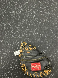Used Rawlings RENEGADE SERIES BB/SB Catchers RH Throw Black 32"