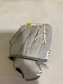 Used Rawlings SCSB110M LH Throw Fastpitch Gloves Grey 11"