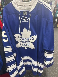 Used Reebok Maple Leafs 2014 Winter Classic Johnathan Bernier Jersey Size XL