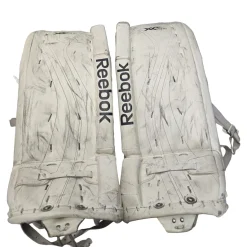 Used Reebok XT24 JR GOALIE LEGS PADS 28+1 Goalie Leg Pads Junior White 28"