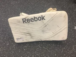 Used Reebok XT28 Senior Goalie Blocker White