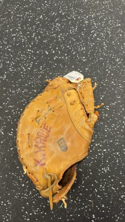 Used REGENT BB/SB First Base RH Throw Brown 12 1/2"