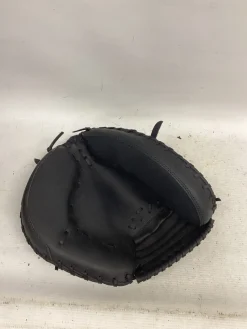 Used RHT CATCHER BB/SB Catchers RH Throw Black 32 1/2"