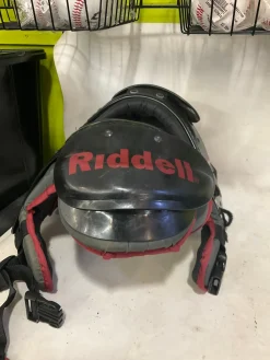 Used Riddell RIVAL FB Shoulder Pads Black Youth