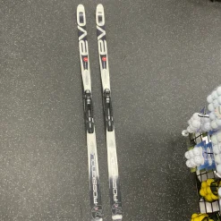 Used Rossignol EVO TRAIL 160 cm Girls' Cross Country Ski Combo