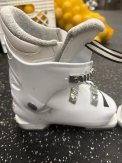 Used Rossignol FUN GIRL Girls DH Ski Boot White 235 MP - J05.5 - W06.5