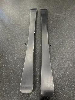 Used Rossignol PURSUIT 100 Mens DH Ski/Binding White 149 cm