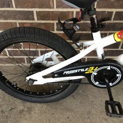 Used Royal Baby FREESTYLE 3 18 IN BOYS BMX BIKE BMX Bike Boys White 18