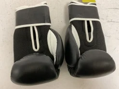 Used RUMBLE WINK Boxing Gloves Black And White Senior
