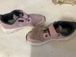 Used Running/X-Train Shoes Y