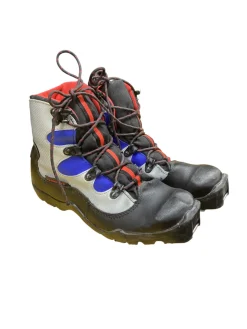 Used Salomon Boys SNS XC Ski Boots Black W 05-05.5 / JR 03.5-04