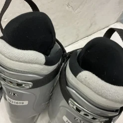 Used Salomon DIVINE 4 Womens DH Ski Boot White And Silver 235 MP - J05.5 - W06.5