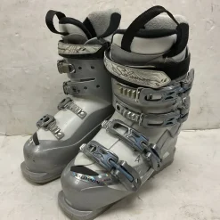 Used Salomon DIVINE 4 Womens DH Ski Boot White And Silver 235 MP - J05.5 - W06.5