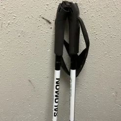 Used Salomon ESCAPE ALU JR XC POLES Boys XC Ski Poles Black And Royal Blue 100 cm / 40 in