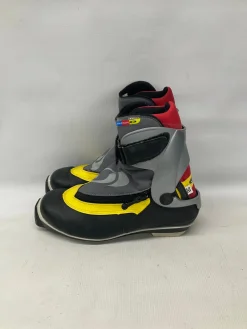 Used Salomon Girls SNS XC Ski Boots Black W 06.5-07 / JR 4.5-05