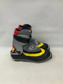 Used Salomon Girls SNS XC Ski Boots Black W 06.5-07 / JR 4.5-05