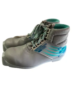 Used Salomon W 05-05.5 / JR 03.5-04 Women's Cross Country Ski Boots