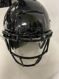 Used Schutt F7 FB Helmet Black MD
