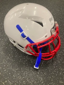 Used Schutt VENGANCE A11 YTH FB Helmet White SM