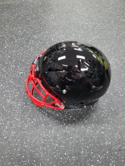 Used Schutt VENGEANCE A11 FB Helmet Black MD