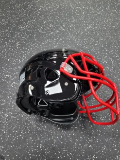 Used Schutt VENGEANCE A11 FB Helmet Black MD