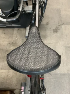 Used Schwinn MIDWAY Cruiser Bike Womens Black 19-20