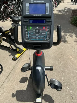 Used Schwinn 270 RECUMBENT BIKE Recumbent Bike