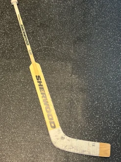 Used Sher-wood 530 Senior Goalie Stick 26"