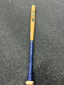 Used SKLZ BB/SB Other Bat 28"