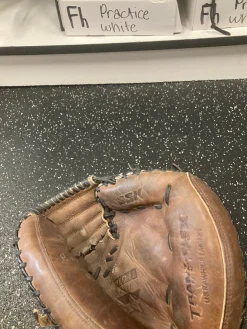 Used Ssk MEDAL SERIES G-2 BB/SB Catchers RH Throw Brown 33"