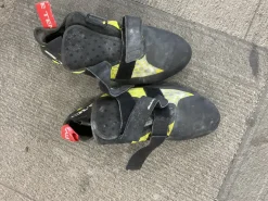 Used STEALTH 5.10 Climbing Shoes Senior 11.5