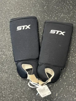 Used STX REVERSIBLE YOUTH SHINS FH Shin Guards Black 8 1/2"