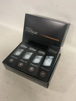 Used Titleist PRO V1 12 Pack - Golf Balls
