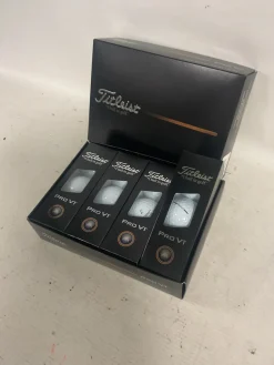 Used Titleist PRO V1 12 Pack - Golf Balls